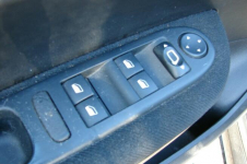 Peugeot 307 1,6 E 110 KM ,Tylko 80000km, dobry stan ,listopad 2004 Piła - zdjęcie 6