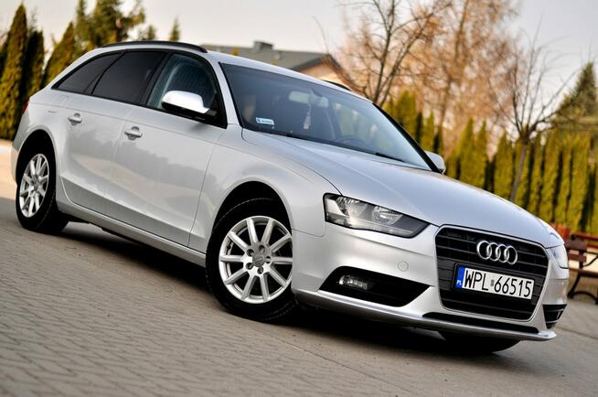 Audi A4 2.0TDI Lift Klimatronik Navi Alufelgi Parktronik Płock - zdjęcie 2