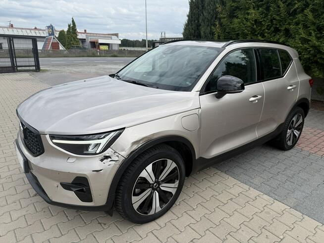 Volvo XC 40 T 5 Recharge Zielona Łąka - zdjęcie 3
