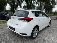 Toyota Auris 1.8 HSD 136KM  Serwisowany Kamera Ładny stan Otwock Mały - zdjęcie 5