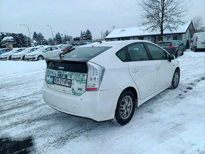 Toyota Prius 1.8 Hybrid 10r Automat Tarnów - zdjęcie 4