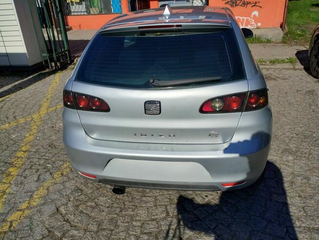 Seat Ibiza 2006r benzyna Kraków - zdjęcie 2