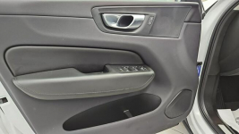 Volvo XC 60 B4 B Momentum Pro aut ! Z Polskiego Salonu ! Faktura Vat ! Warszawa - zdjęcie 10