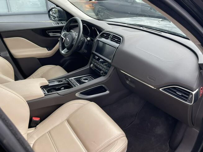 Jaguar F-PACE Prestige Automat AWD Kamera Skóra Panorama 241KM Gliwice - zdjęcie 9