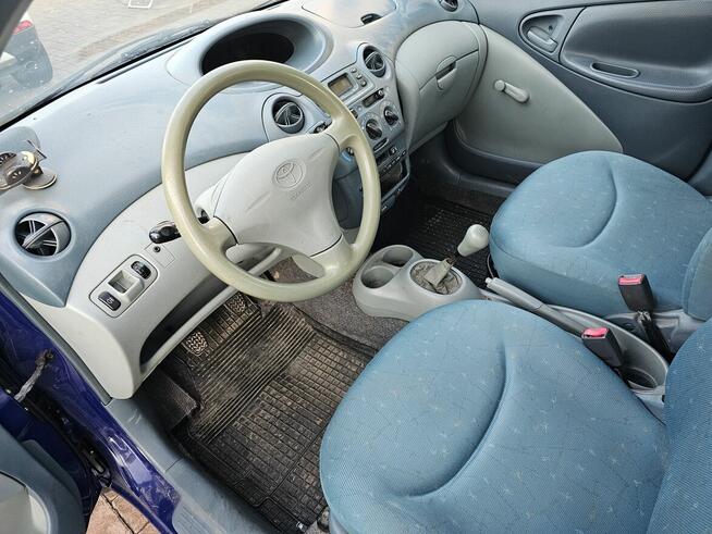 Toyota Yaris P1 1999 Nysa - zdjęcie 10