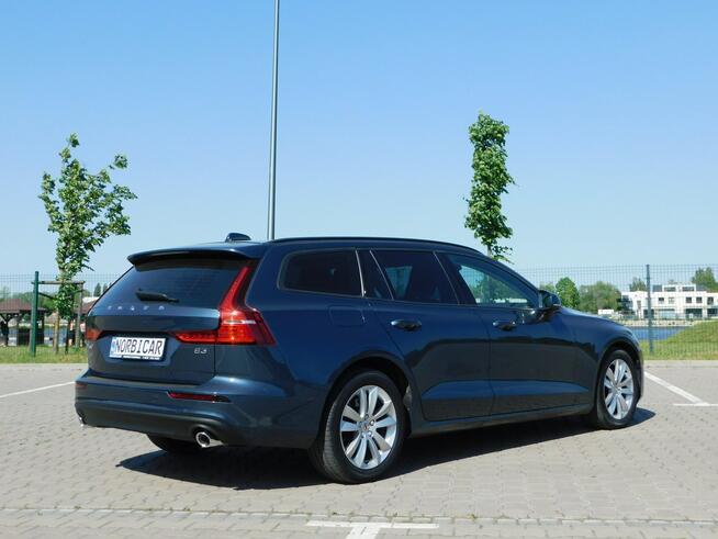 Volvo V60 z Gwarancją Bezwypadkowy Model 2022r Żyrardów - zdjęcie 4
