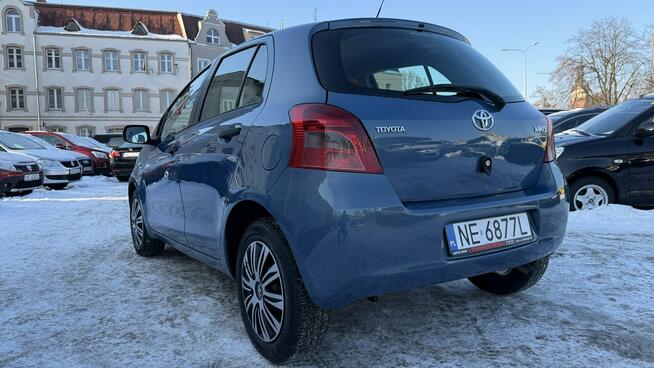 Toyota Yaris 1.3 Benzyna Zarejestrowany Ubezpieczony Elbląg - zdjęcie 10
