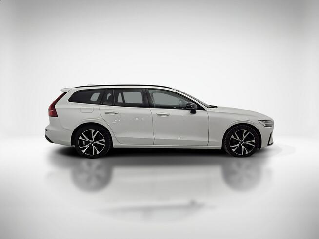 Volvo V60 B4 D Plus Dark aut  ! Z Polskiego Salonu ! Faktura VAT ! Warszawa - zdjęcie 6
