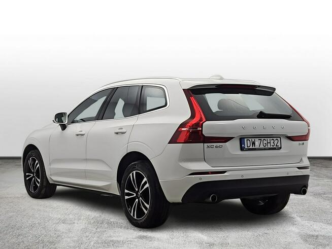 Volvo XC 60 AWD Momentum Pro aut ! Z Polskiego Salonu ! Faktura VAT ! Warszawa - zdjęcie 3