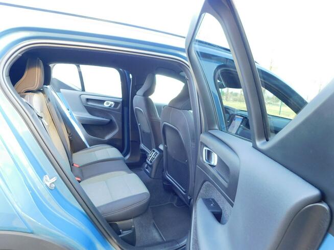 Volvo XC 40 1,5T4 z Gwarancją Bezwypadkowy Model 2024r Żyrardów - zdjęcie 11