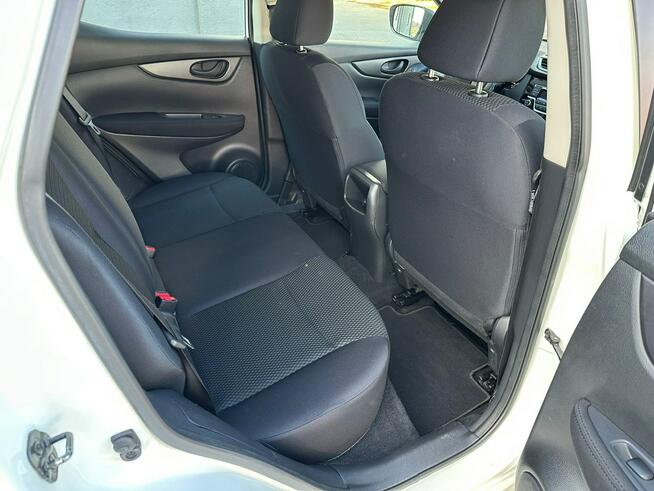 Nissan Qashqai 1.2 t-dig, Led, Tempomat, Stan bdb. Ostrowiec Świętokrzyski - zdjęcie 12