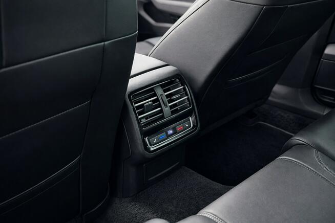 Volkswagen Passat Sadlno - zdjęcie 9