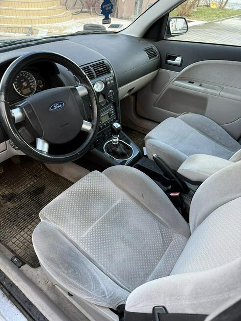 Ford Mondeo 1.8 benzyna 125 PS zarejestrowany Bolesławiec - zdjęcie 8