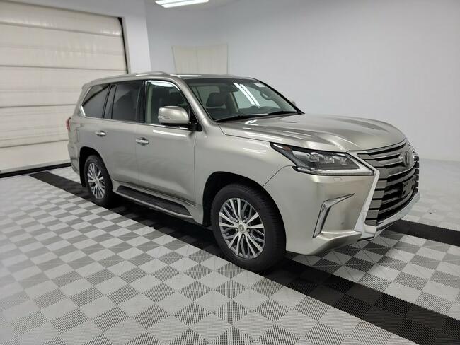 Lexus LX570 Katowice - zdjęcie 3