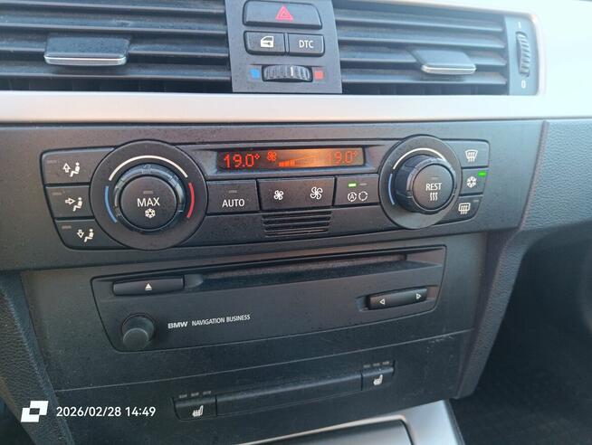 BMW 320i - Automat - Benzyna 2.0 - 150 Koni - Skóra Chrząstawa Mała - zdjęcie 11