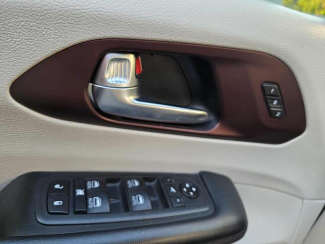 CHRYSLER PACIFICA LIMITED Poznań - zdjęcie 9