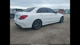 Mercedes C 300 4Matic / pakiet AMG / niski przebieg Warszawa - zdjęcie 4