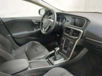 Volvo V40 2.0 Momentum 122KM FULL LED skóra NAVI pdc BEZWYPADEK 2019 Tychy - zdjęcie 3