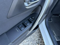 Toyota Auris 1.8 HSD 136KM Prestige Skóra PDC Kamera Otwock Mały - zdjęcie 9