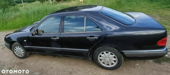 Mercedes-Benz Klasa E 220 D Elegance Szczecin - zdjęcie 4
