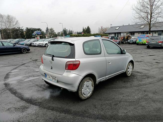 Toyota Yaris 1.3 00r Tarnów - zdjęcie 4