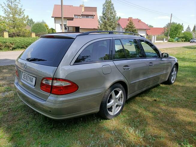 Mercedes E 200 zarejestrowany/jeden właściciel w Polsce/163KM/ Zieleniewo - zdjęcie 11