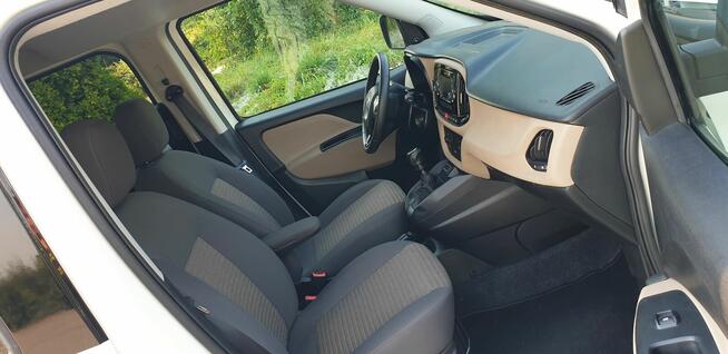 Fiat Doblo 1.4 T-jet 120 Lounge LPG Kraków - zdjęcie 11