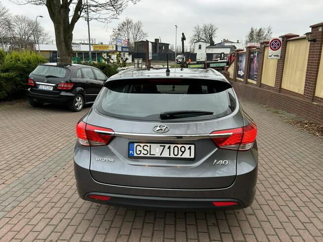 Hyundai i40 1.6 benzyna bezwypadkowy niski przebieg super stan Słupsk - zdjęcie 7