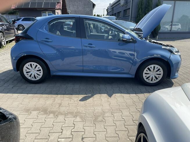 Toyota Yaris Salon PL Kamera Aktywny tempomat Gliwice - zdjęcie 2