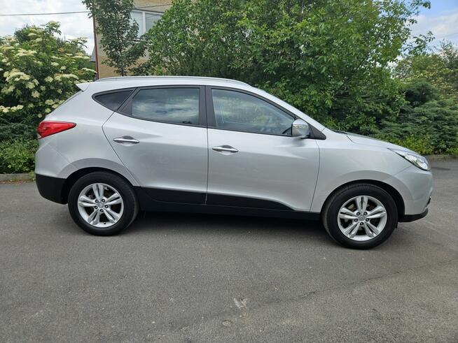 Hyundai ix35 Niski Udokumentowany Przebieg* Super Stan* Rok GWARANCJI Opoczno - zdjęcie 6