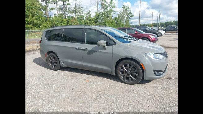 Chrysler Pacifica LIMITED / 35TH ANNIVERSARY / niski przebieg Warszawa - zdjęcie 1