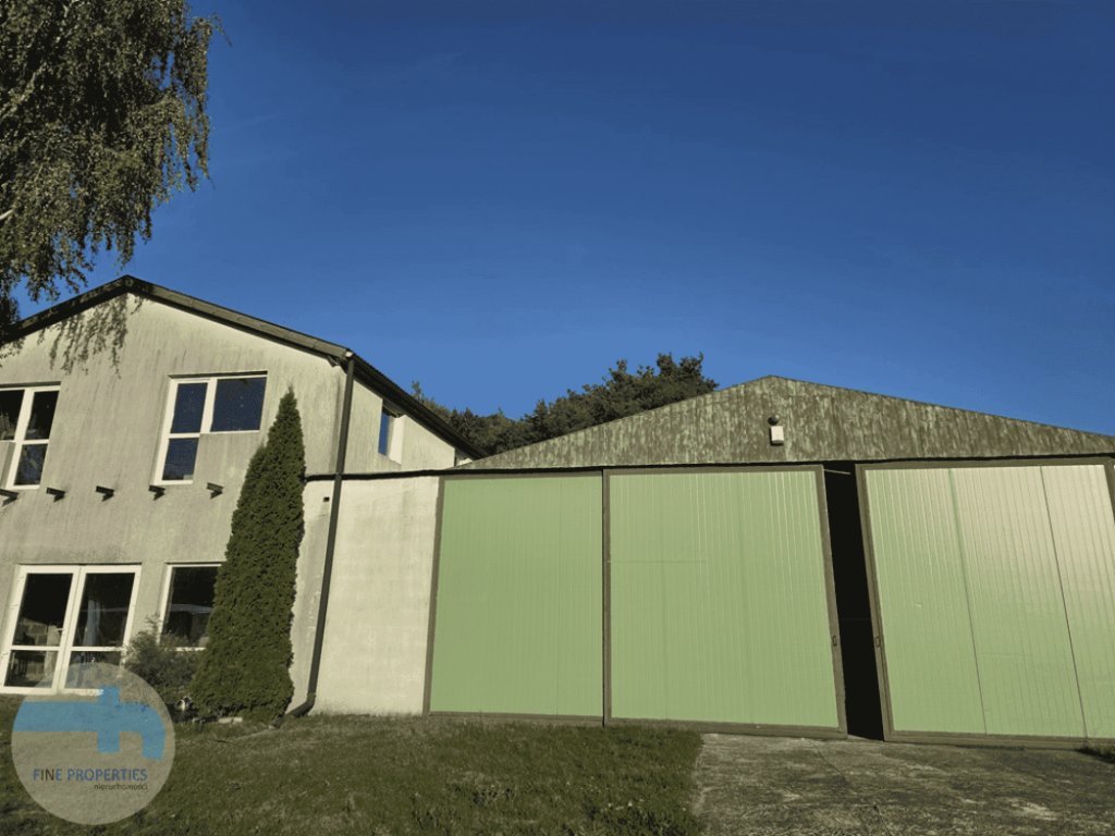 Unikalna działka inwestycyjna – budynek, hangar, lądowisko i staw Żyrów - zdjęcie 2