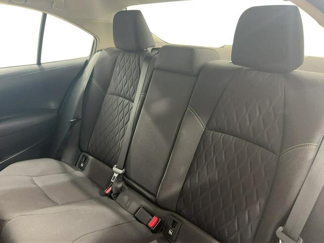 Toyota Corolla 1.5 Comfort Sedan Warszawa - zdjęcie 12