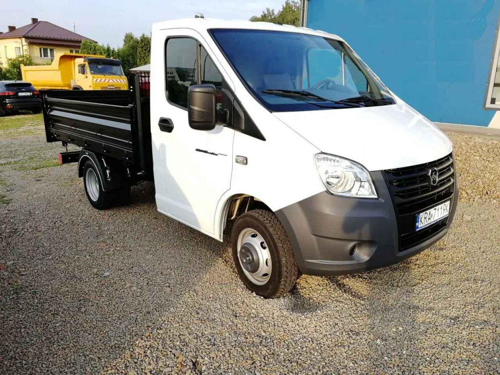 Wywrotka 3.5t - 4x2 Głogoczów - zdjęcie 1