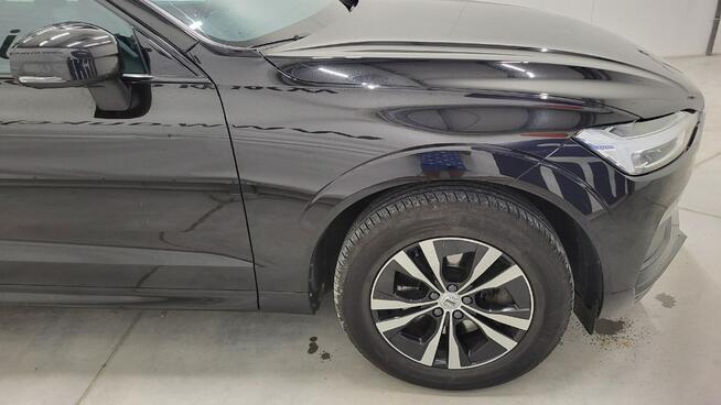 Volvo XC 60 B4 D AWD Momentum Pro aut Grójec - zdjęcie 4