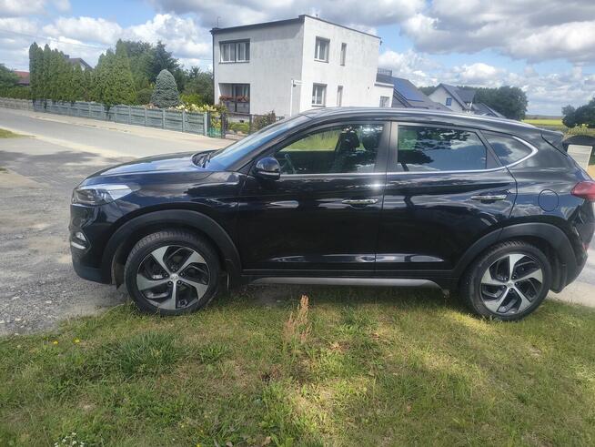 Sprzedam Hyundaia Tusona Rojów - zdjęcie 3