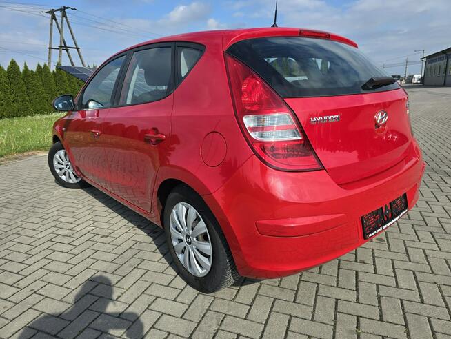 Hyundai i30 1,4Benz Serwis.Klimatyzacja.Centralka,kredyt.OKAZJA Kutno - zdjęcie 12