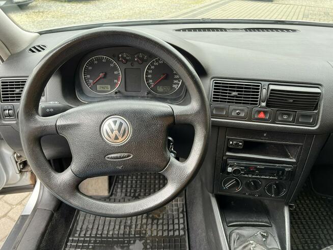 Volkswagen Golf 1,6 105KM + LPG  Klimatyzacja  Koła lato+zima Orzech - zdjęcie 11