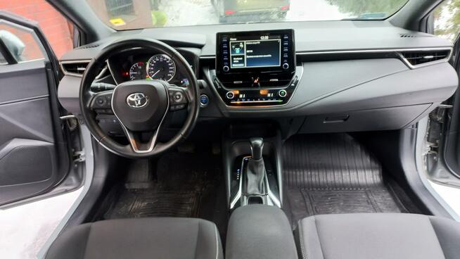 Toyota Corolla Comfort e-CVT 1.8 Hybryda Pełna historia ASO FV23% Gdańsk - zdjęcie 11