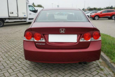 Honda Civic 1.8 140KM Sedan salon Lublin - zdjęcie 6