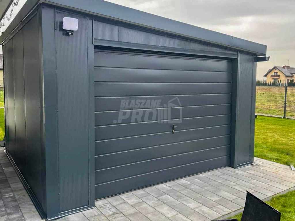 Garaż płyta warstwowa 4x4  Antracyt  Dach spad w prawo GP368 Zakopane - zdjęcie 7
