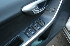 Volvo V60 1,6 D 115 KM, Dobry stan techn. i wizualny Piła - zdjęcie 9