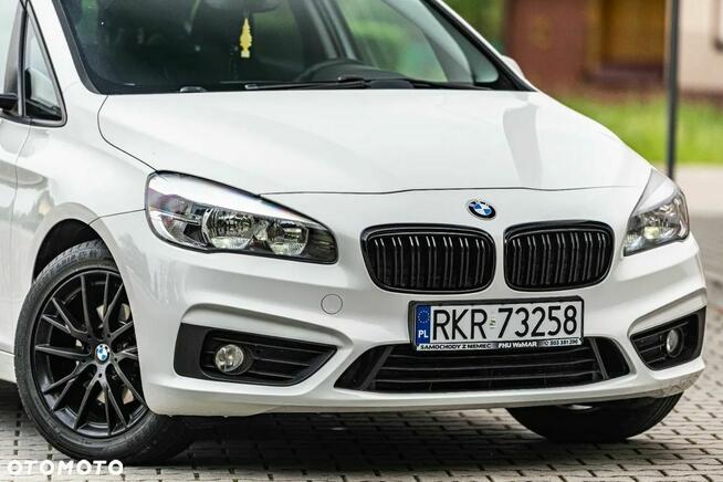 BMW Seria 2 218d Sport-Aut Targowiska - zdjęcie 6