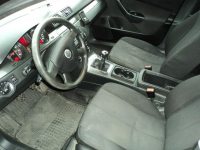 sprzedam ładnego PASSATA 1.6B 116KM Lublin - zdjęcie 10