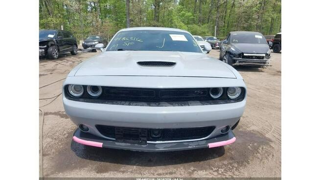 Dodge Challenger 5.7 HEMI / automat / niski przebieg Wrocław - zdjęcie 2