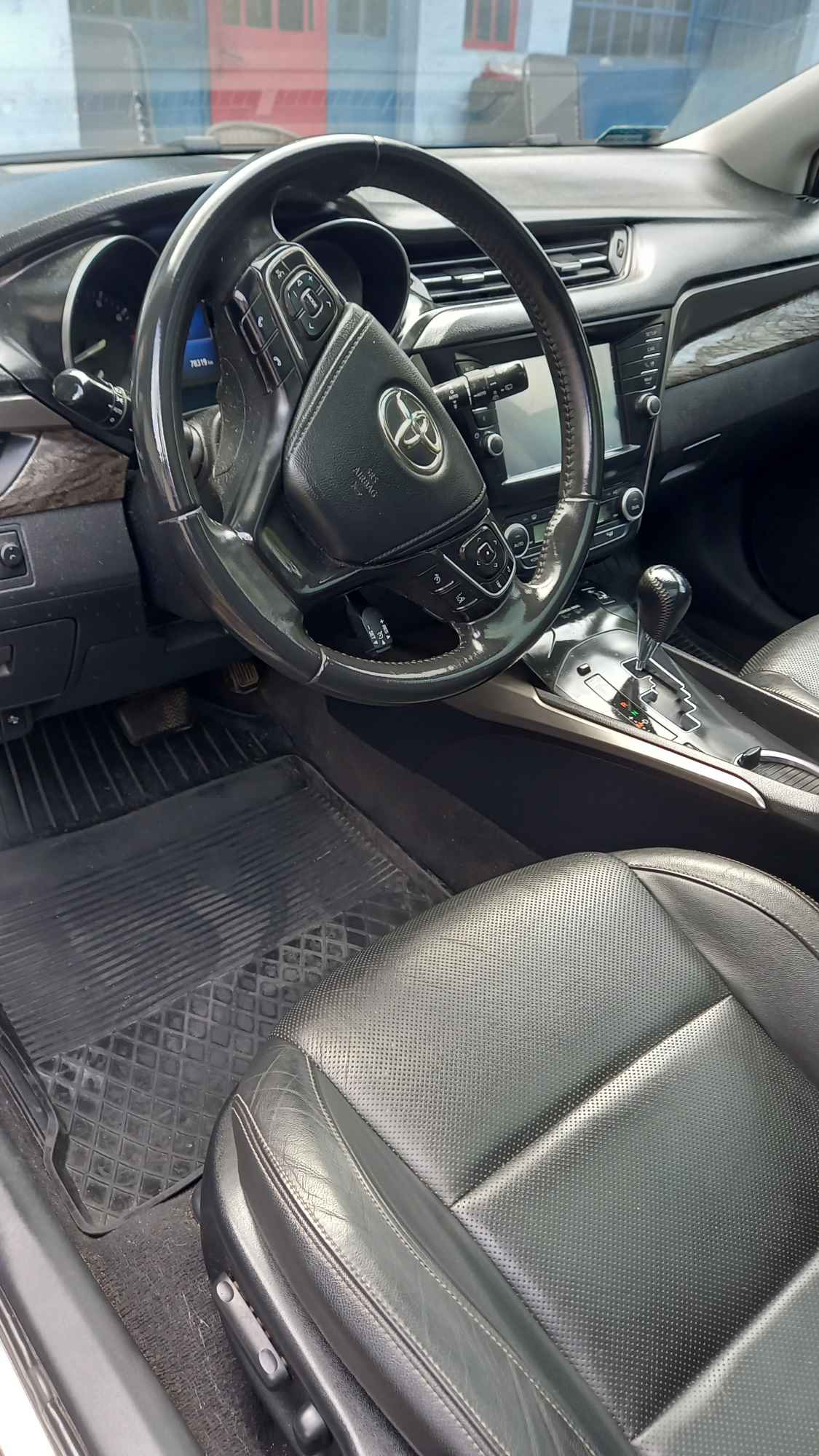 sprzedam toyota avensis Wola - zdjęcie 5