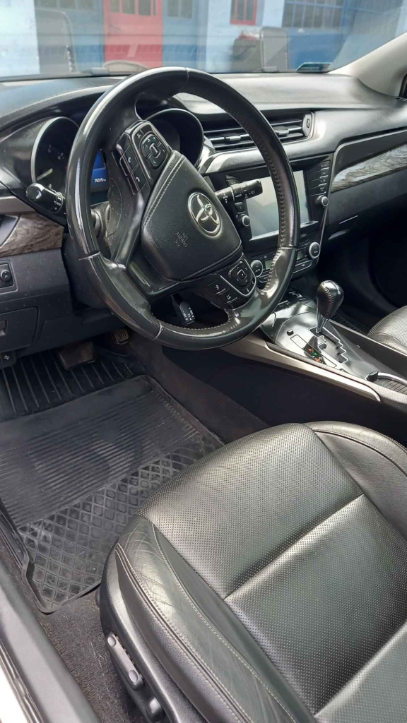 sprzedam toyota avensis Wola - zdjęcie 5
