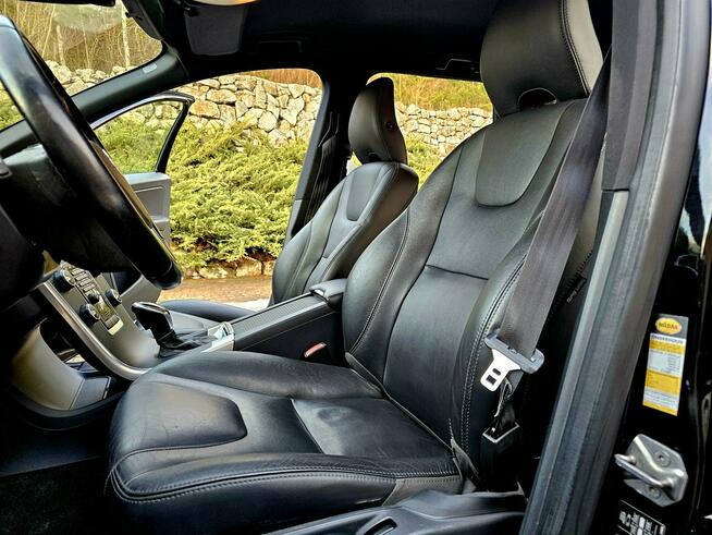 Volvo XC 60 2.0 D 5 cylindrów Skóry Navi Serwis Zagnańsk - zdjęcie 12
