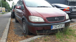 Syndyk sprzeda samochód osobowy Opel Zafira (Bordowy) Warszawa - zdjęcie 5