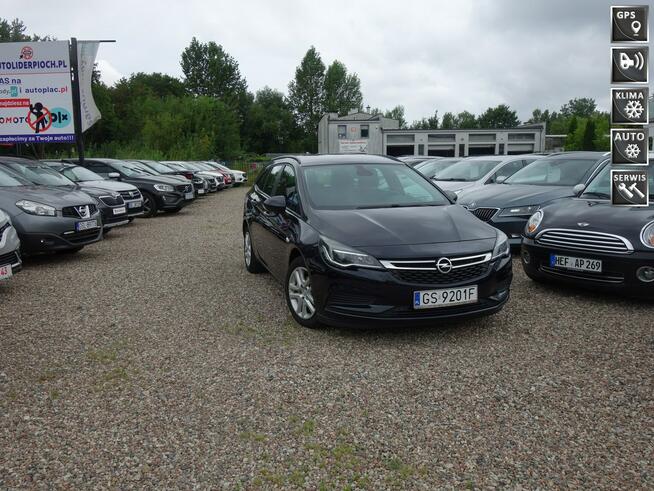 Opel Astra Sports Tourer z 2017 roku z silnikiem 1.6 (1598 cm³) Słupsk - zdjęcie 1